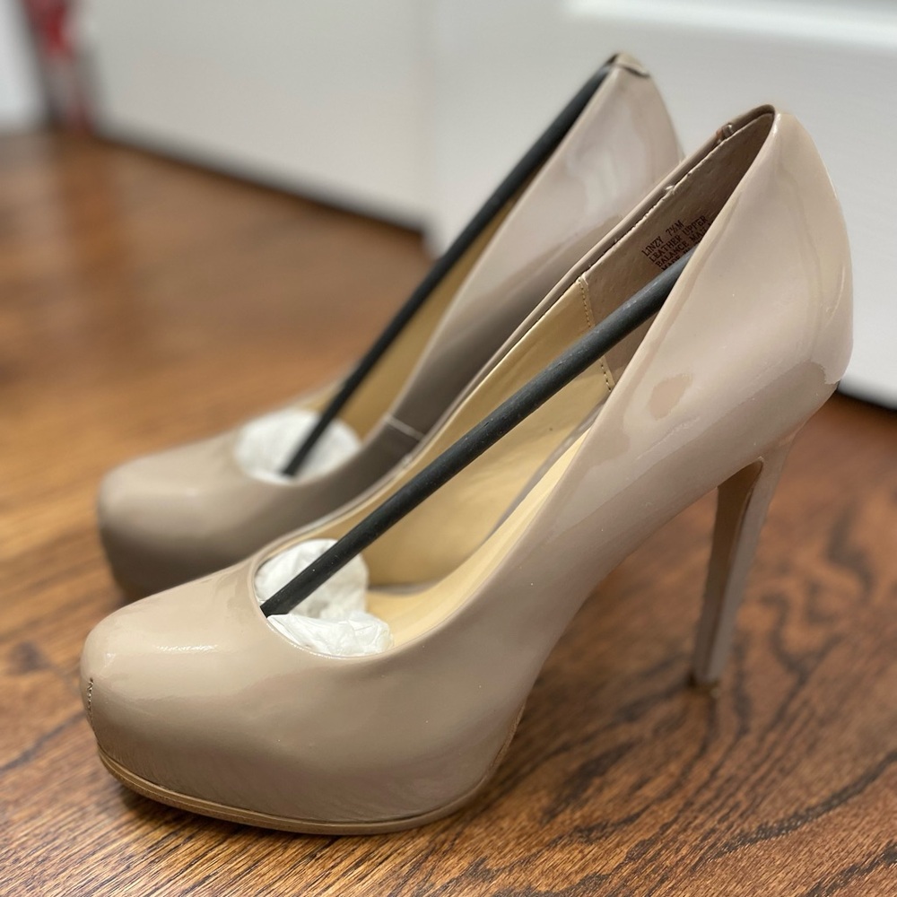 Kelsi Dagger Pumps, 7.5M